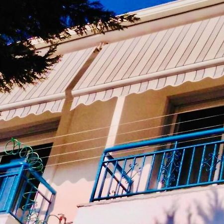 Family Apartment In Greece Каландра Экстерьер фото