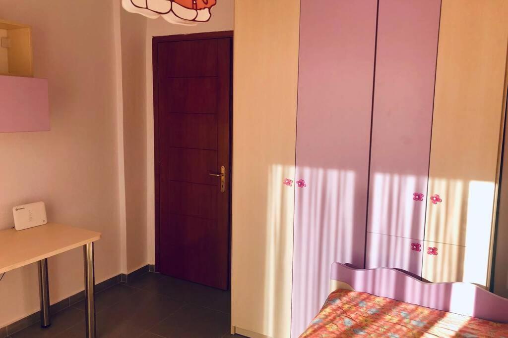 Family Apartment In Greece Каландра Экстерьер фото